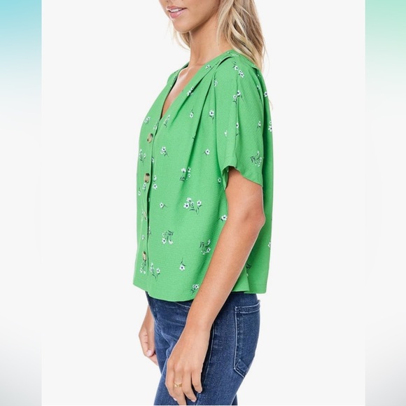 Elodie pleated shoulder button up blouse - Picture 3 of 9